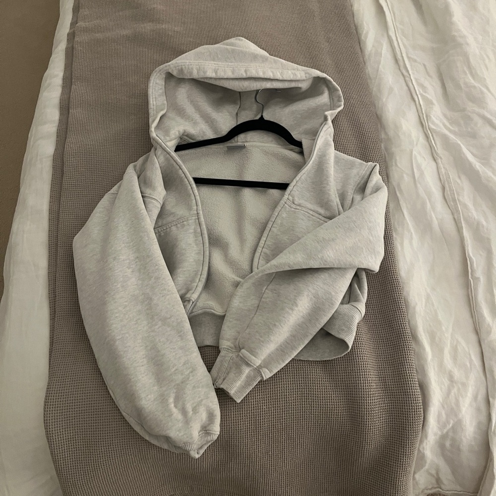 TNA Boyfriend Boxy Zip Heather cloud white